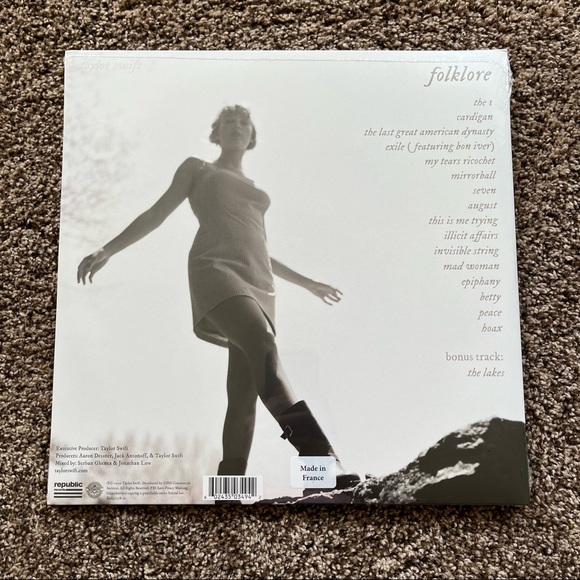 NEW Taylor Swift Folklore Vinyl - Picture 2 of 4